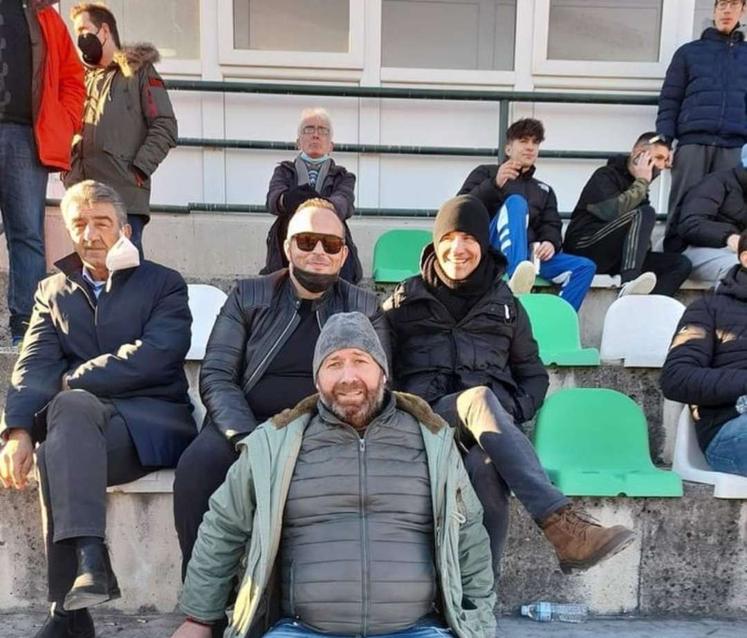 Aρρωστάκι της μπάλας ο Sakis: Είδε Κτηνοτροφικός Αστέρας Καληράχης- Κοζάνη