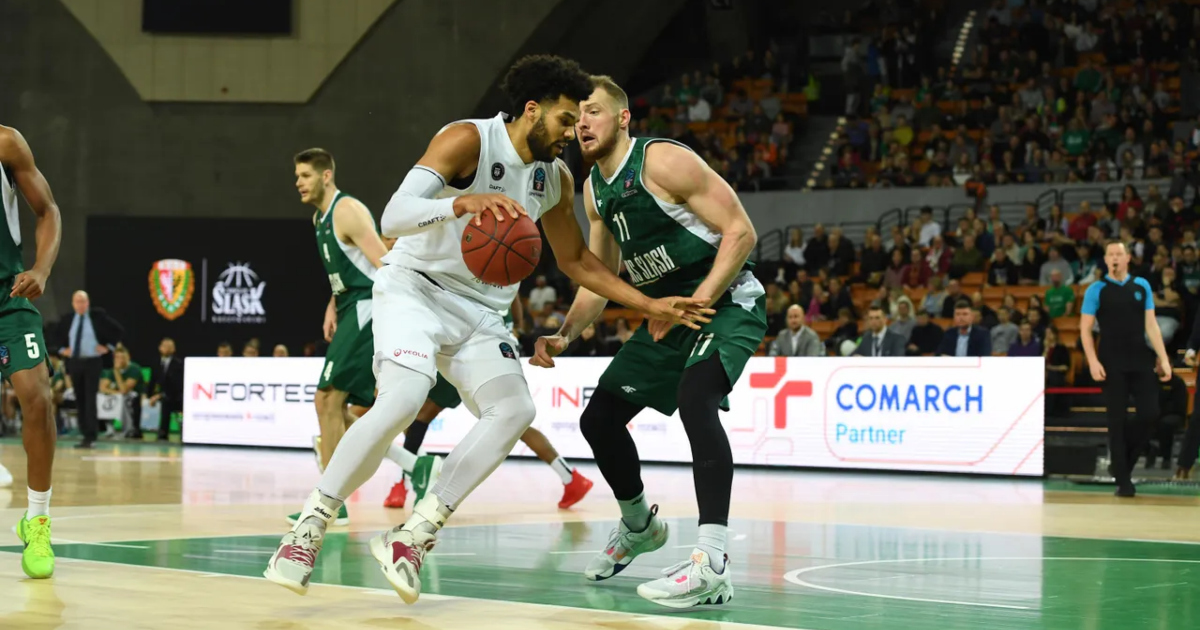 Πάρτι κάνει ο Τσάιλντς κάτω από την ρακέτα,νίκη σωτηρίας για τον Αμβούργo