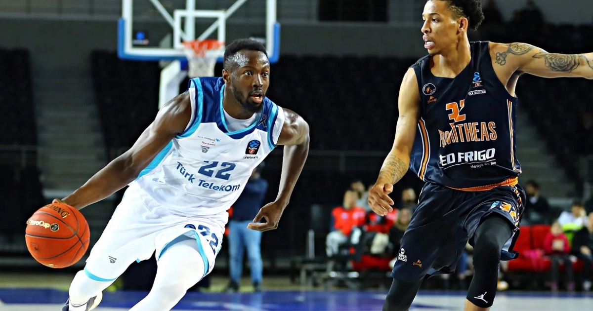Grant-e εμφάνιση απ΄τον pointguard της Τουρκ , την στέλνει στο Final Four