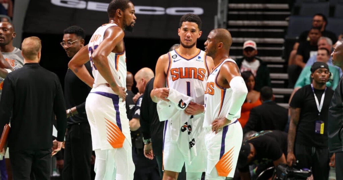 Γκάζι χωρίς φρένο ο Booker, διαλύουν σήμερα τους Clippers
