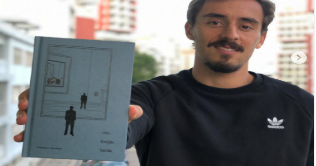 Πρώην παίκτης της Μοναχοκόρης έβγαλε ποιήματα, ενώ πίστευε ότι η γη είναι επίπεδη