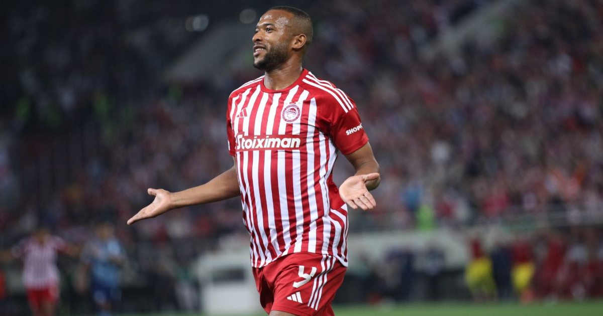 Χαμός στο Καραϊσκάκη αλλά η Μπλε σε φτιάχνει και σένα