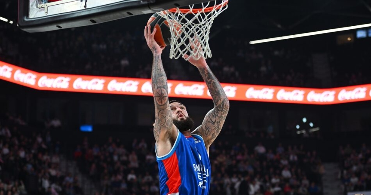 Αυλαία για φέτος στο φάντασι, καντηλιάζουμε από του χρόνου πάλι