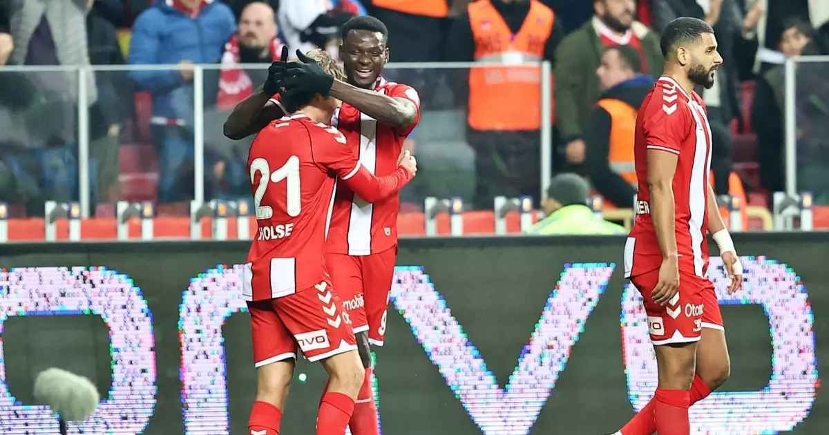 Σκεντίγια – Σαμσουσπόρ : Καλά ήταν ως εδώ αλλά τώρα κερδίζει το φαβορί