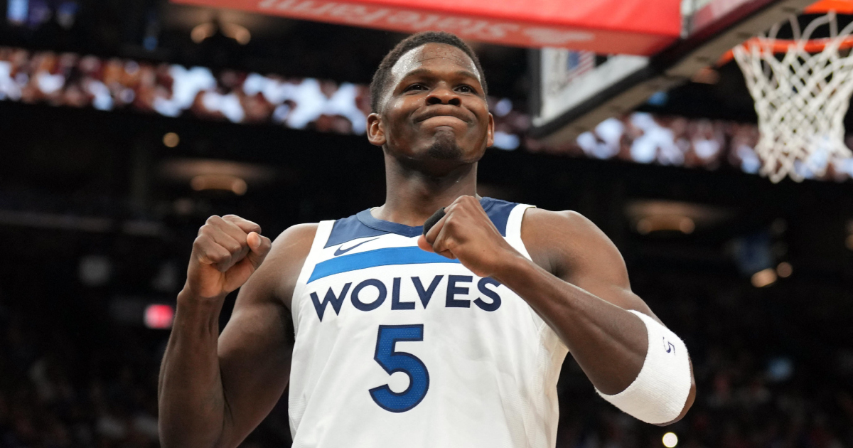 Συνεχίζει το σερί ο Έντουαρντς και κερνάει τριαντάρα και τους Ράπτορς