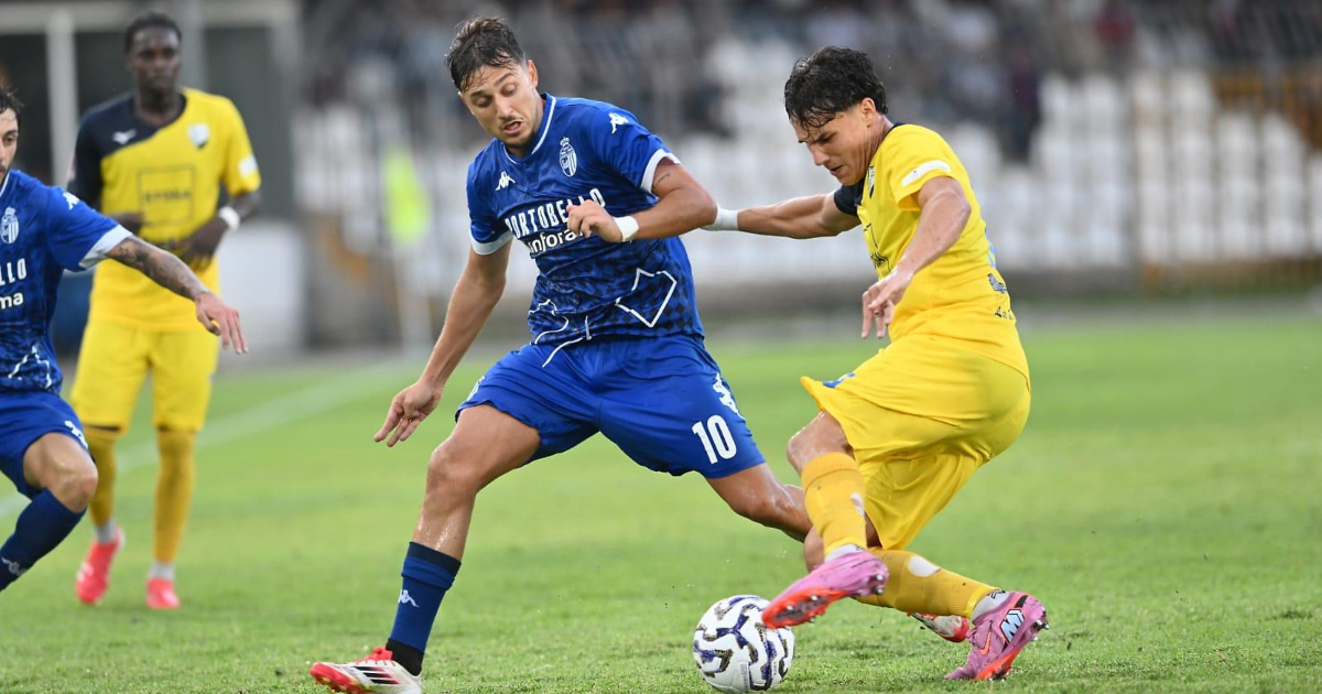 Φορλί – Πιανέζε : Τρίτη Ιταλίας με ξύλο και πολύ κλωτσά αλλά εμείς σας βρήκαμε σημείο να πληρωθείτε